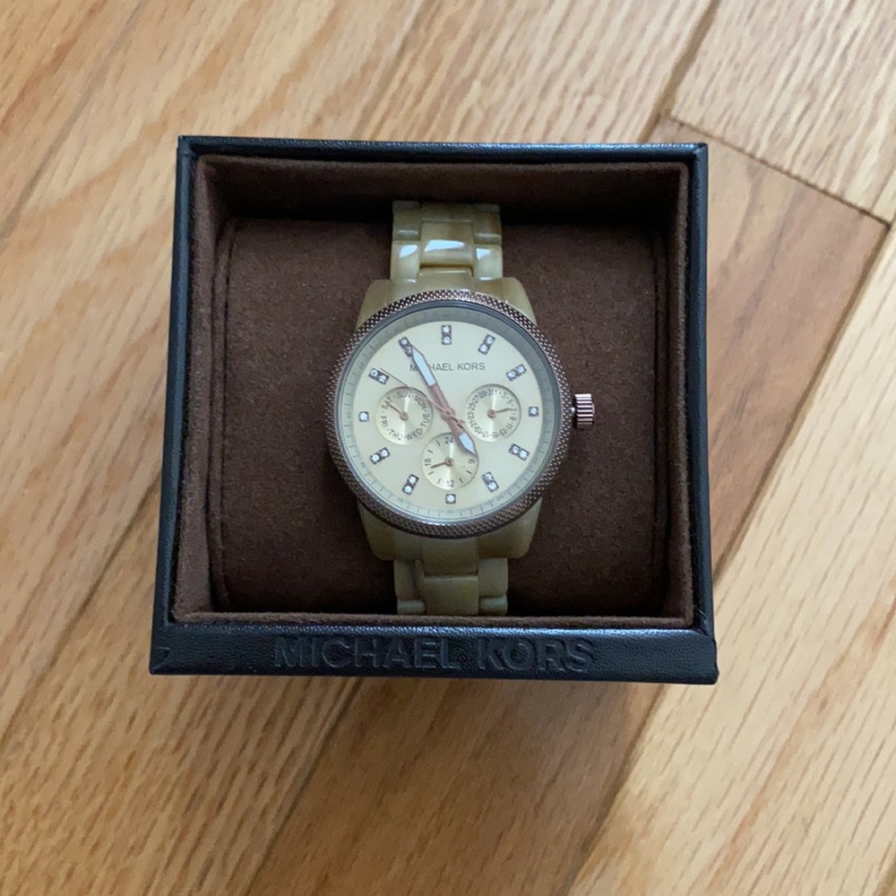 Women’s MK watch